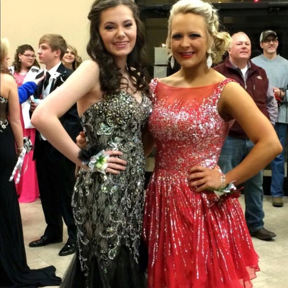 Long prom/formal dress! - Picture 3 of 3